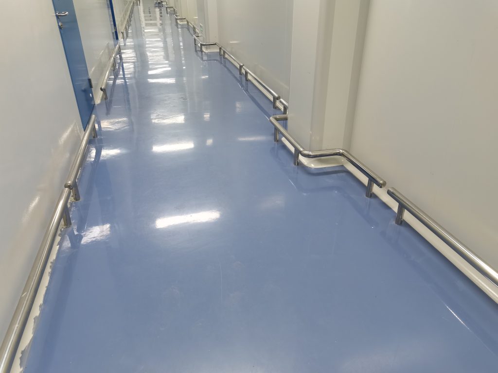 Panel-lined corridor in the Egypt pharmaceutical solid-dosage cleanroom project