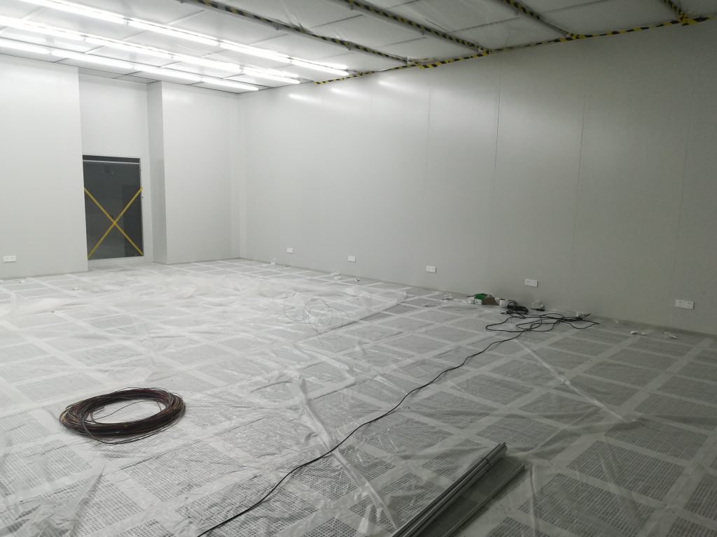 Panel-lined cleanroom during construction at a Jiangsu semiconductor equipment facility